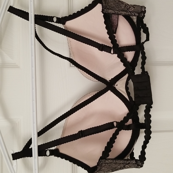 VS push up bra 36C - Picture 6 of 6